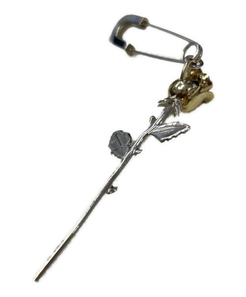 AMBUSH（アンブッシュ）AMBUSH (アンブッシュ) ROSE CHARM EARRING(ピアス)の古着・服飾アイテム
