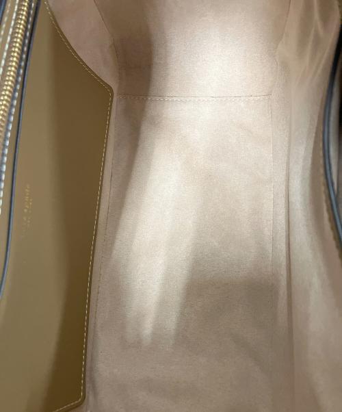 Kate Spade（ケイトスペード）Kate Spade (ケイトスペード) グラマシーシアリングミディアムサッチェル アイボリー×ブラウンの古着・服飾アイテム