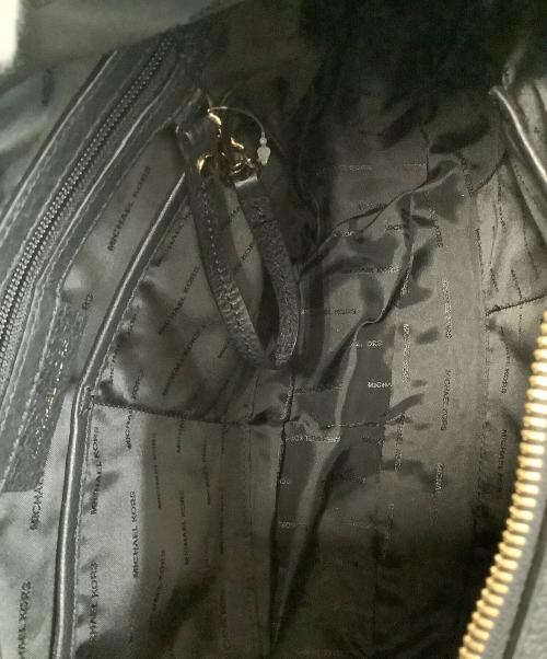 MICHAEL KORS（マイケル・コース）MICHAEL KORS (マイケルコース) リュディア　レザークロスボディバッグ ブラックの古着・服飾アイテム