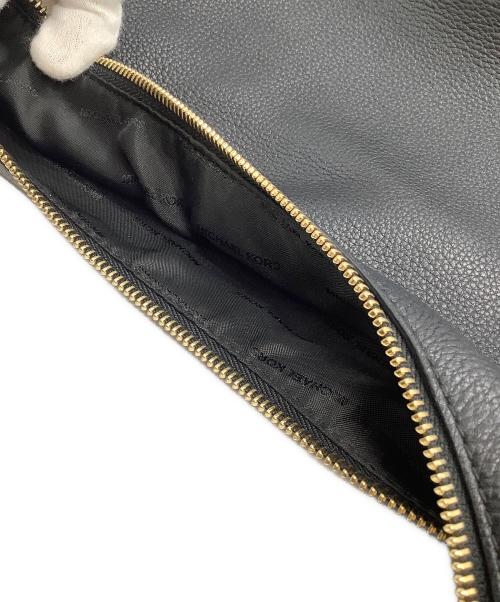 MICHAEL KORS（マイケル・コース）MICHAEL KORS (マイケルコース) リュディア　レザークロスボディバッグ ブラックの古着・服飾アイテム