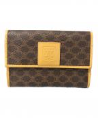 CELINEセリーヌ）の古着「マカダム2つ折り財布」｜ブラウン