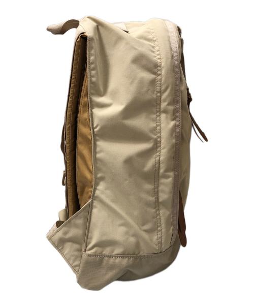 GREGORY（グレゴリー）GREGORY (グレゴリー) デイパック ダブルサイドポケット　リュック ベージュの古着・服飾アイテム