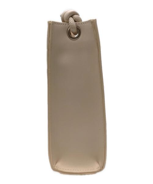 maison kitsune（メゾンキツネ）maison kitsune (メゾンキツネ) LANEIGE (ラネージュ) ショルダーポーチ アイボリーの古着・服飾アイテム