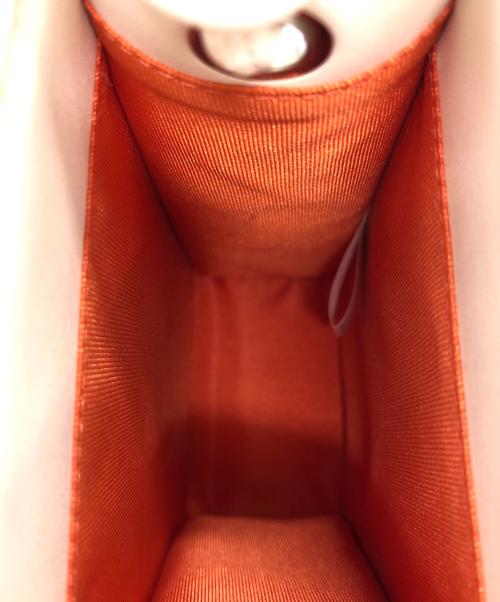 maison kitsune（メゾンキツネ）maison kitsune (メゾンキツネ) LANEIGE (ラネージュ) ショルダーポーチ アイボリーの古着・服飾アイテム