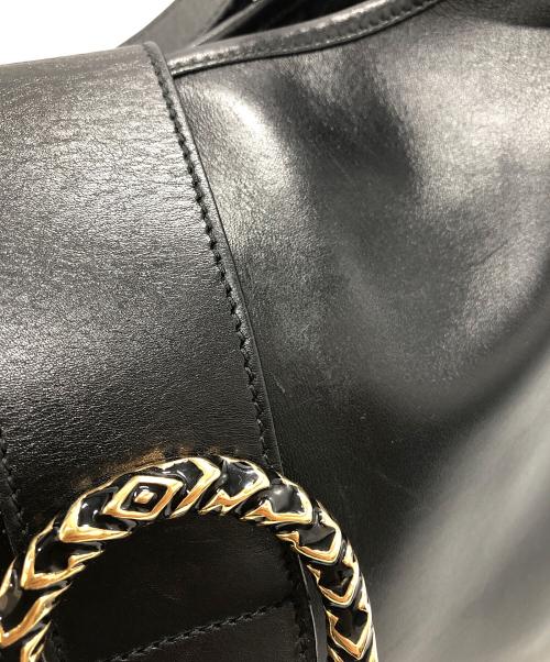 GUCCI（グッチ）GUCCI (グッチ) タイガーヘッドワンショルダーバッグ ブラックの古着・服飾アイテム
