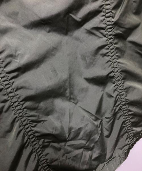 PEUTEREY（ピューテリー）PEUTEREY (ピューテリー) ナイロンジャケット カーキ サイズ:Lの古着・服飾アイテム