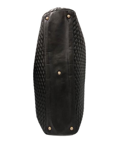 BALLY（バリー）BALLY (バリー) タッセル付きチェーントートバッグ　キルティングレザー ブラックの古着・服飾アイテム