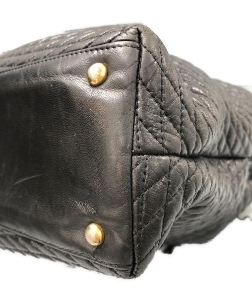 BALLY（バリー）BALLY (バリー) タッセル付きチェーントートバッグ　キルティングレザー ブラックの古着・服飾アイテム