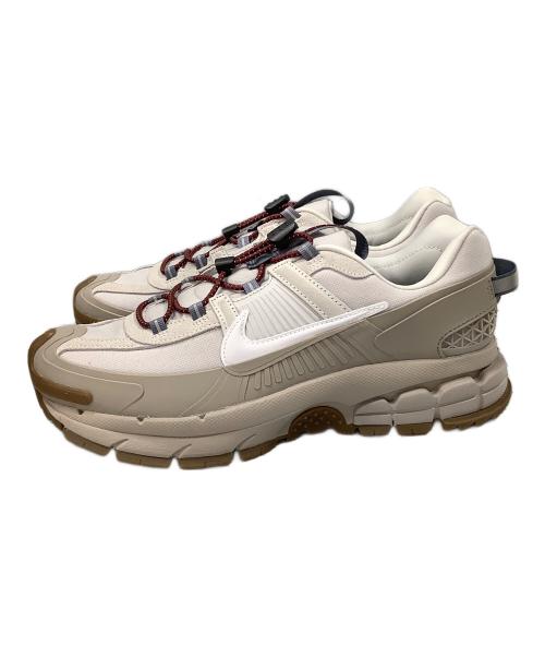 NIKE（ナイキ）NIKE (ナイキ) Zoom Vomero Roam(ズーム ボメロ ローム) ベージュ×ホワイト サイズ:US 9.5の古着・服飾アイテム