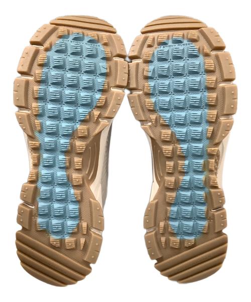 NIKE（ナイキ）NIKE (ナイキ) Zoom Vomero Roam(ズーム ボメロ ローム) ベージュ×ホワイト サイズ:US 9.5の古着・服飾アイテム