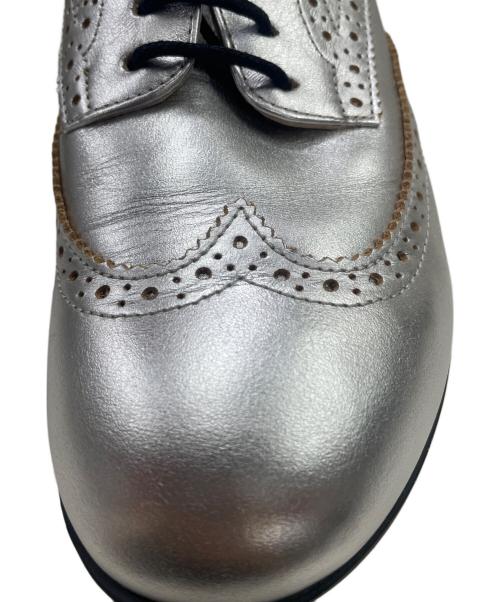 BIRKENSTOCK（ビルケンシュトック）BIRKENSTOCK (ビルケンシュトック) LARAMIE LOW(ララミー ロー) シルバーカラー サイズ:40の古着・服飾アイテム