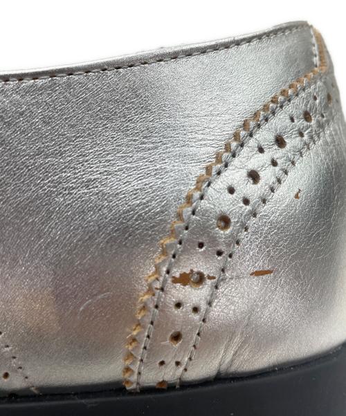 BIRKENSTOCK（ビルケンシュトック）BIRKENSTOCK (ビルケンシュトック) LARAMIE LOW(ララミー ロー) シルバーカラー サイズ:40の古着・服飾アイテム