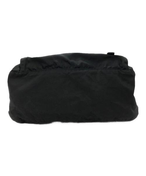 PRADA（プラダ）PRADA (プラダ) ナイロンメッセンジャーバッグ ブラックの古着・服飾アイテム