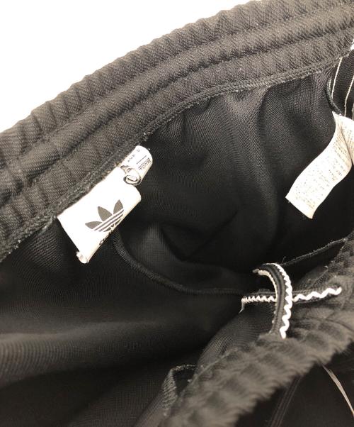 adidas（アディダス）adidas (アディダス) 70S トラックパンツ ブラック サイズ:Mの古着・服飾アイテム