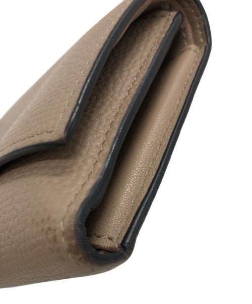 LOEWE（ロエベ）LOEWE (ロエベ) バーティカルウォレット　3つ折り財布 ベージュの古着・服飾アイテム