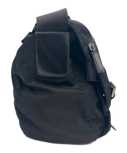 PRADA（プラダ）PRADA (プラダ) ナイロンメッセンジャーバッグ ブラックの古着・服飾アイテム