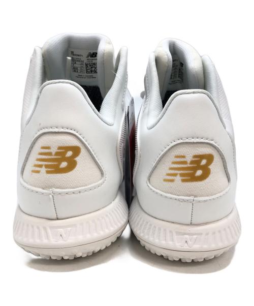 NEW BALANCE（ニューバランス）NEW BALANCE (ニューバランス) トレーニングシューズ ホワイト サイズ:25.5の古着・服飾アイテム