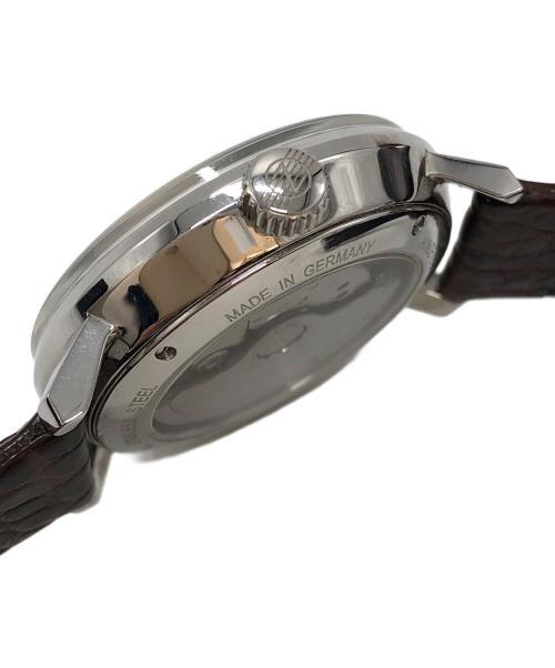 ZEPPELIN（ツェッペリン）ZEPPELIN (ツェッペリン) 腕時計 ベージュの古着・服飾アイテム