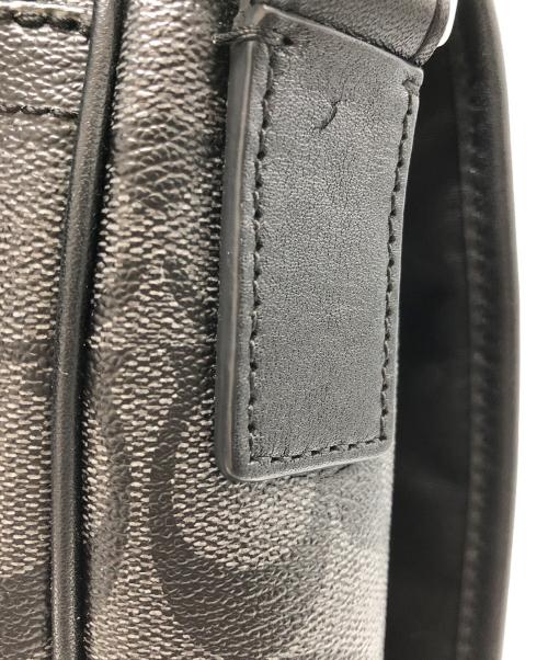 COACH（コーチ）COACH (コーチ) シグネチャー　ヘリテージ　ショルダーバッグ ブラック×グレーの古着・服飾アイテム