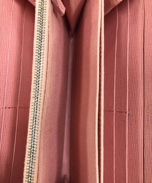FENDI（フェンディ）FENDI (フェンディ) ラウンドファスナー長財布 ピンクの古着・服飾アイテム