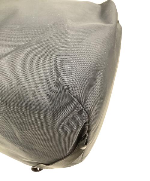 URTH（アーコウス）URTH (アーコウス) モジュラー型カメラ用デイリーバックパック24L ブラックの古着・服飾アイテム