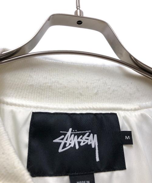 stussy（ステューシー）stussy (ステューシー) スーベニアジャケット ホワイト サイズ:Mの古着・服飾アイテム