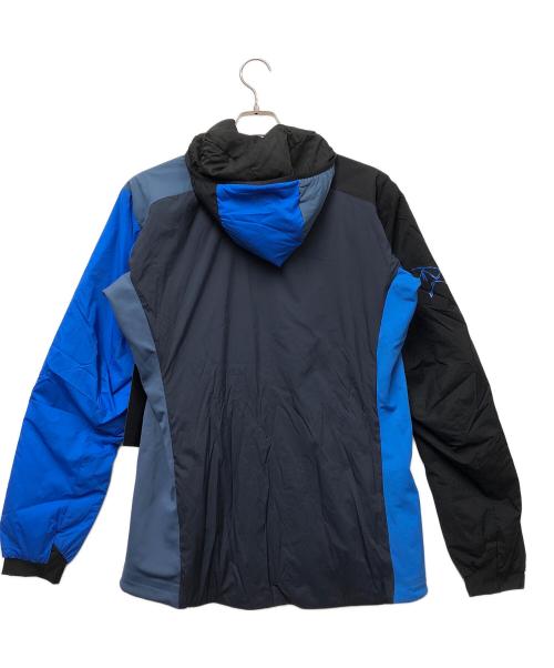 ARC'TERYX（アークテリクス）ARC'TERYX (アークテリクス) BEAMS (ビームス) Atom LT Hoody ブラック×ブルー サイズ:Sの古着・服飾アイテム