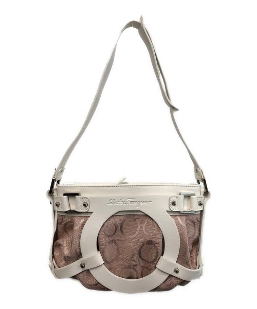 Salvatore Ferragamo（サルヴァトーレ フェラガモ）Salvatore Ferragamo (サルヴァトーレ フェラガモ) ガンチーニショルダーバッグ ホワイト×ピンクの古着・服飾アイテム