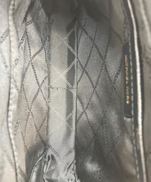 MICHAEL KORS（マイケル・コース）MICHAEL KORS (マイケル・コース) ジェットセットラージクロスボディショルダーバッグ ブラックの古着・服飾アイテム