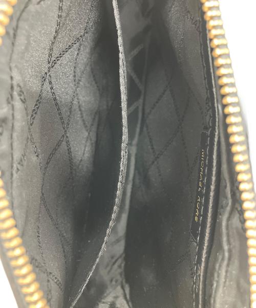 MICHAEL KORS（マイケル・コース）MICHAEL KORS (マイケル・コース) ジェットセットラージクロスボディショルダーバッグ ブラックの古着・服飾アイテム
