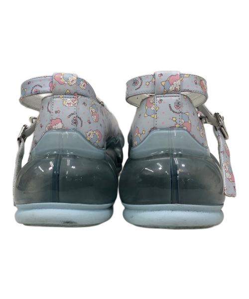 grounds MIKIO SAKABE（グラウンズ ミキオ サカベ）grounds MIKIO SAKABE (グラウンズ ミキオ サカベ) Sanrio (サンリオ) ローカットスニーカー　Jewelry Three Straps Mary Jane ブルー サイズ:24cmの古着・服飾アイテム