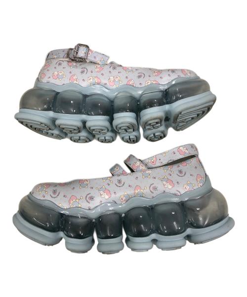 grounds MIKIO SAKABE（グラウンズ ミキオ サカベ）grounds MIKIO SAKABE (グラウンズ ミキオ サカベ) Sanrio (サンリオ) ローカットスニーカー　Jewelry Three Straps Mary Jane ブルー サイズ:24cmの古着・服飾アイテム