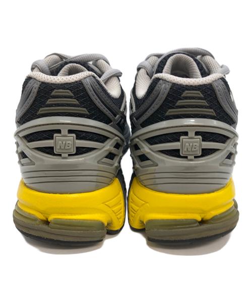 NEW BALANCE（ニューバランス）NEW BALANCE (ニューバランス) ローカットスニーカー グレー×イエロー サイズ:26.5の古着・服飾アイテム