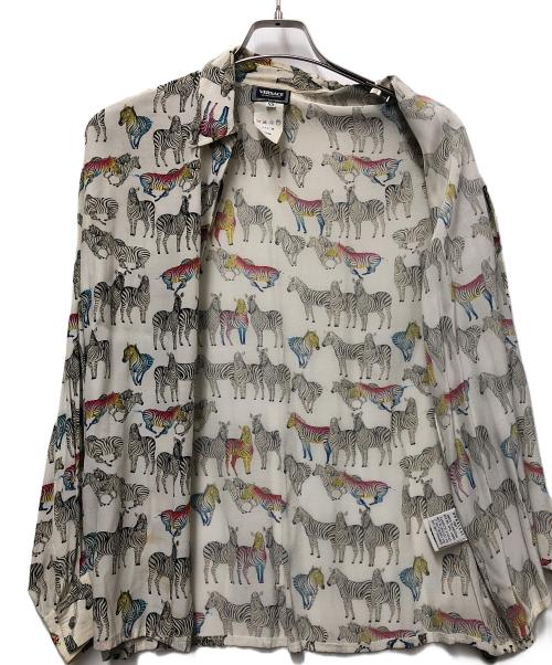 VERSACE JEANS COUTURE（ヴェルサーチ ジーンズクチュール）VERSACE JEANS COUTURE (ヴェルサーチ ジーンズクチュール) 長袖シャツ アイボリー サイズ:XSの古着・服飾アイテム