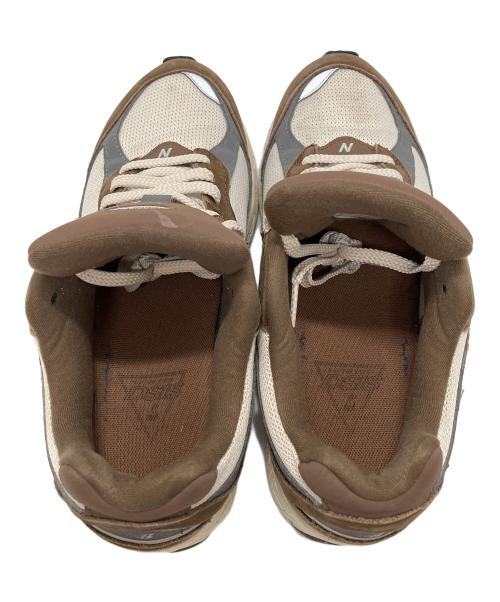 NEW BALANCE（ニューバランス）NEW BALANCE (ニューバランス) 2002R ブラウン サイズ:26.5の古着・服飾アイテム