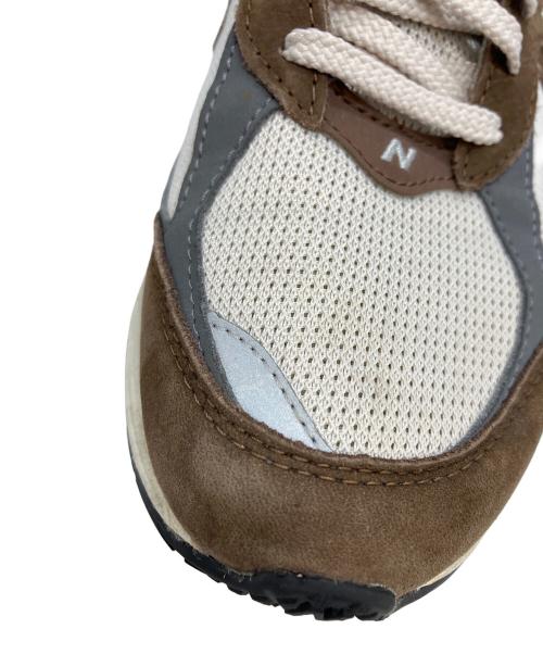 NEW BALANCE（ニューバランス）NEW BALANCE (ニューバランス) 2002R ブラウン サイズ:26.5の古着・服飾アイテム