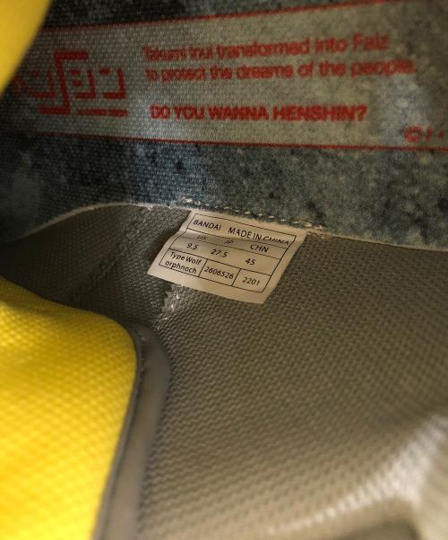 HENSHIN by KAMEN RIDER（ヘンシン バイ カメンライダー）HENSHIN by KAMEN RIDER (ヘンシン バイ カメンライダー) Wolf orphnoch(ウルフオルフェノク) HENSHIN by KAMEN RIDER(ヘンシン バイ カメンライダー) グレー サイズ:US 9.5の古着・服飾アイテム