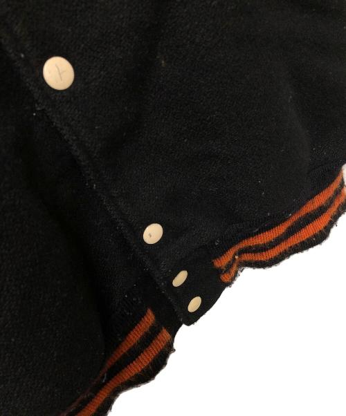 DeLong（デロング）DELONG (デロング) スタジャン ブラック×ベージュ サイズ:不明の古着・服飾アイテム