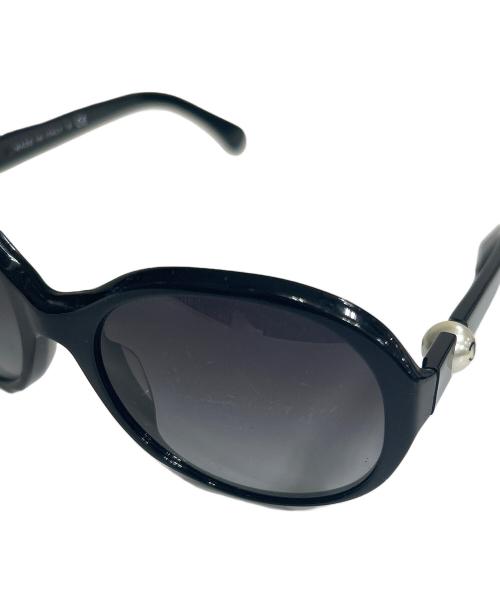 CHANEL（シャネル）CHANEL (シャネル) フェイクパールサングラス ブラック サイズ:57□19の古着・服飾アイテム