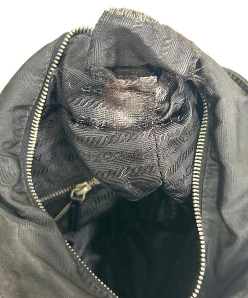 PRADA（プラダ）PRADA (プラダ) ナイロンハンドバッグ ブラックの古着・服飾アイテム