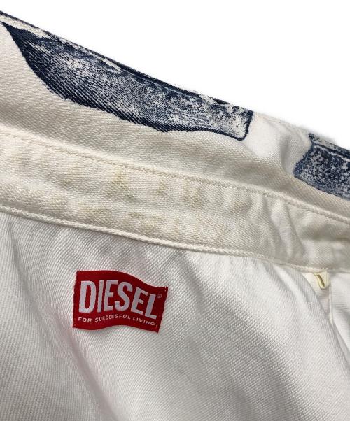 DIESEL（ディーゼル）DIESEL (ディーゼル) D SIMPLY OVER ブルー×ホワイト サイズ:Mの古着・服飾アイテム