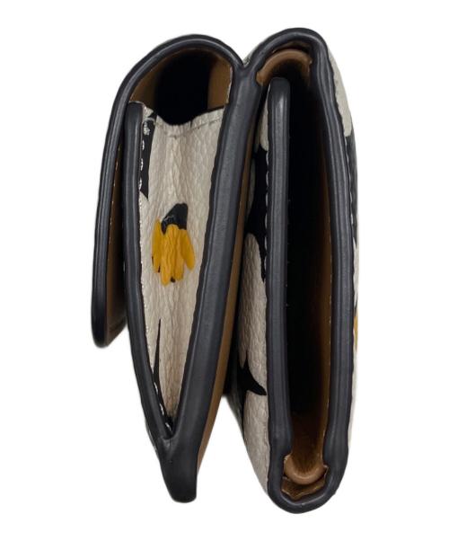 COACH（コーチ）COACH (コーチ) エッセンシャルミニトライフォールドウォレット・フローラルプリント ブラック×アイボリーの古着・服飾アイテム