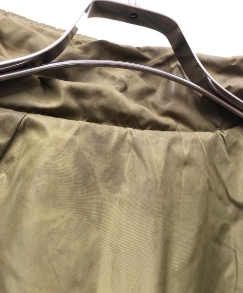 Columbia（コロンビア）Columbia (コロンビア) リバーシブルジャケット ベージュ サイズ:Mの古着・服飾アイテム