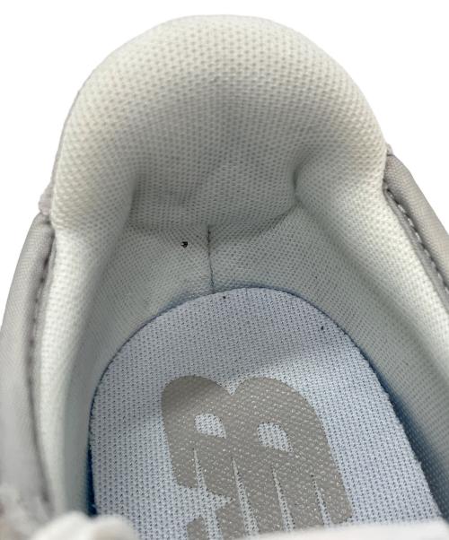 NEW BALANCE（ニューバランス）NEW BALANCE (ニューバランス) ローカットスニーカー グレー×ホワイト サイズ:27の古着・服飾アイテム