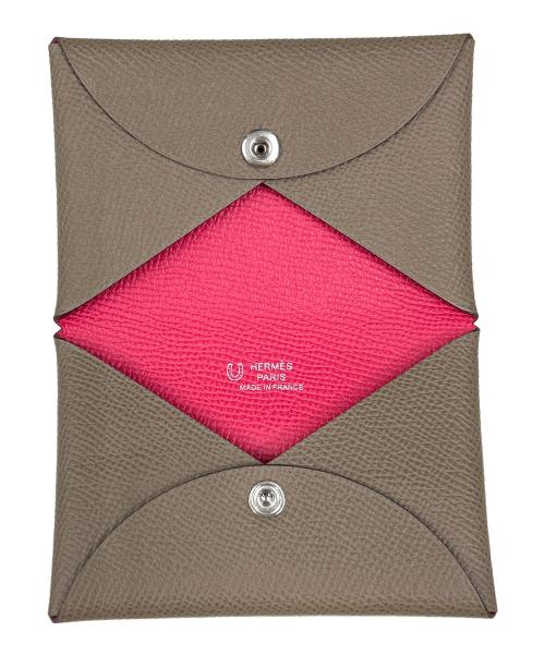 HERMES（エルメス）HERMES (エルメス) カードケース カルヴィヴェルソ 馬蹄マーク入り ベージュの古着・服飾アイテム