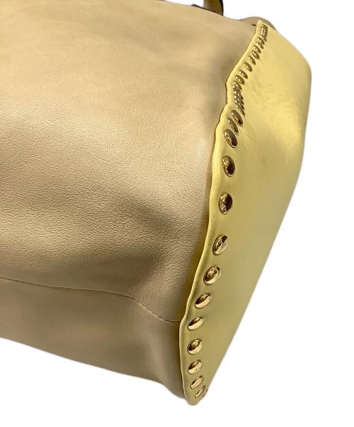 MARNI（マルニ）MARNI (マルニ) スタッズトートバッグ ベージュ×イエローの古着・服飾アイテム