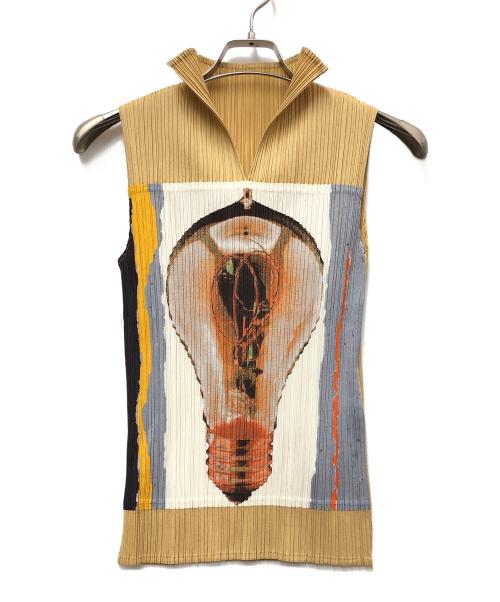 PLEATS PLEASE（プリーツプリーズ）PLEATS PLEASE (プリーツプリーズ) ノースリーブブラウス ベージュ サイズ:3の古着・服飾アイテム