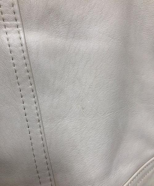 EMMETI（エンメティ）EMMETI (エンメティ) レザージャケット ベージュ サイズ:46の古着・服飾アイテム