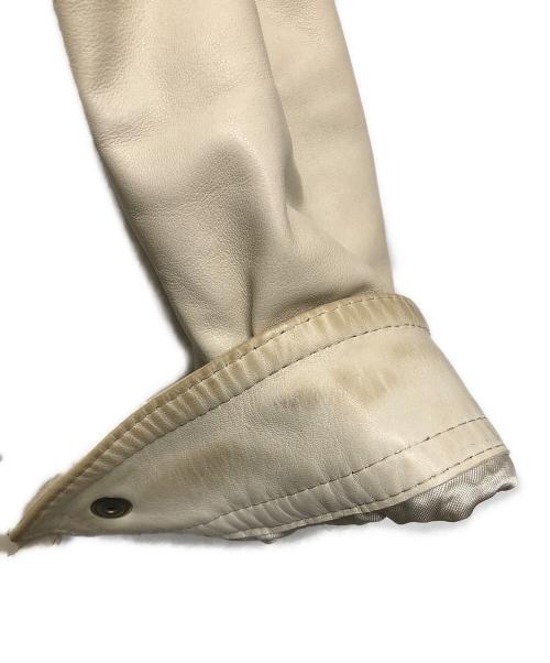 EMMETI（エンメティ）EMMETI (エンメティ) レザージャケット ベージュ サイズ:46の古着・服飾アイテム