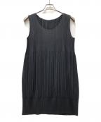 PLEATS PLEASEプリーツプリーズ）の古着「ノースリーブ・キャミソールワンピース」｜ブラック